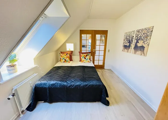 Aday - Great 1 Bedroom Central Apartment